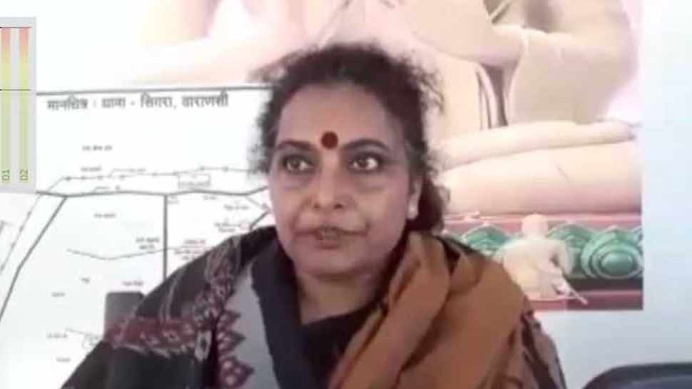 in varanasi woman set fire on bus demanding Purvanchal state 