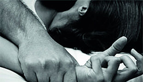 मुर्दाघर का कर्मचारी महिलाओं के शवों के साथ करता था SEX मुर्दाघर का कर्मचारी महिलाओं के शवों के साथ करता था SEX