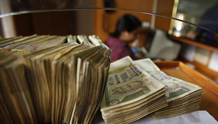 कल आधी रात के बाद कहीं नहीं चलेंगे 500 रुपये के पुराने नोट, 30 दिसंबर तक सिर्फ बैंकों में करा सकते हैं जमा