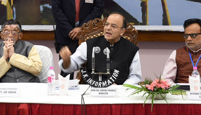सेवाओं के लिए जीएसटी दरें तय, शिक्षा और हेल्थकेयर पर नहीं लगेगा कोई टैक्स सेवाओं के लिए जीएसटी दरें तय, शिक्षा और हेल्थकेयर पर नहीं लगेगा कोई टैक्स