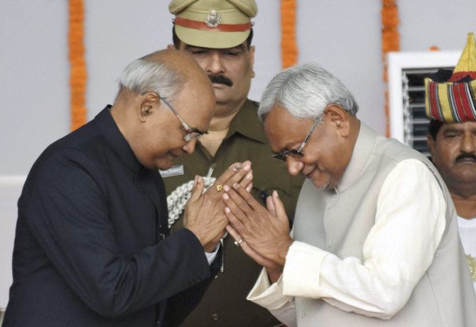 रामनाथ कोविंद की उम्मीदवारी पर नीतीश ने जताई खुशी, समर्थन के सवाल पर साधा मौन रामनाथ कोविंद की उम्मीदवारी पर नीतीश ने जताई खुशी, समर्थन के सवाल पर साधा मौन