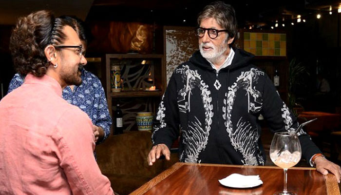 'ठग्स ऑफ हिंदुस्तान' की शूटिंग में घायल हुए अमिताभ बच्चन, पैर में लगी चोट 'ठग्स ऑफ हिंदुस्तान' की शूटिंग में घायल हुए अमिताभ बच्चन, पैर में लगी चोट