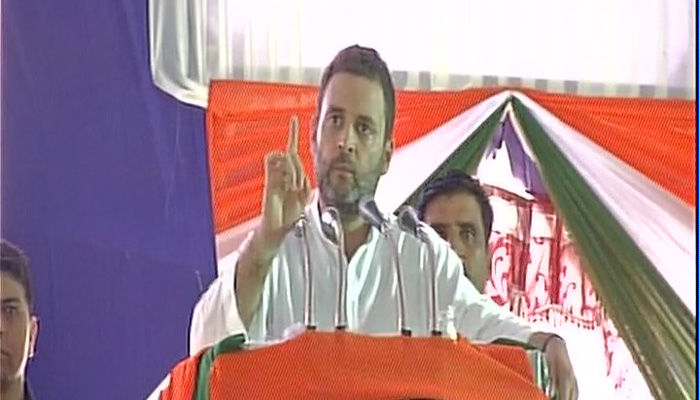 राहुल गांधी ने किसानों और बेरोजगारी के मुद्दों पर मोदी सरकार को घेरा राहुल गांधी ने किसानों और बेरोजगारी के मुद्दों पर मोदी सरकार को घेरा