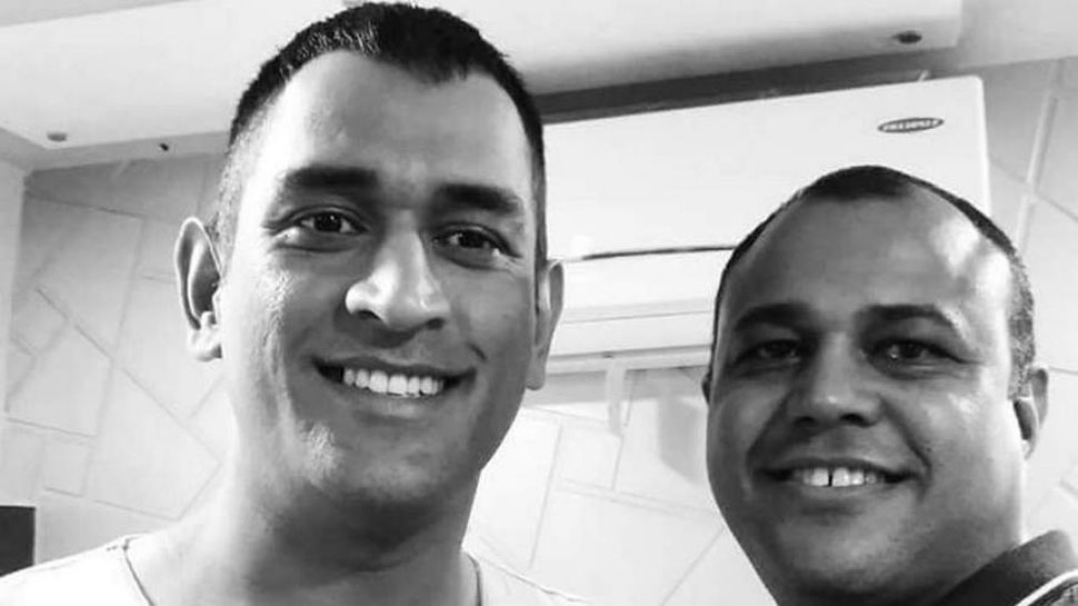 MS Dhoni new Hairstyle MS Dhoni new Hairstyle