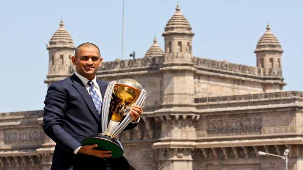 MS dhoni Bald look MS dhoni Bald look