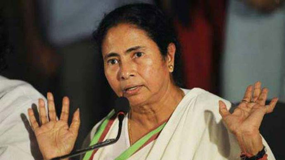NRC पर ममता बनर्जी ने कहा, केंद्र असम से बंगालियों को निकालने की साजिश रच रहा है NRC पर ममता बनर्जी ने कहा, केंद्र असम से बंगालियों को निकालने की साजिश रच रहा है