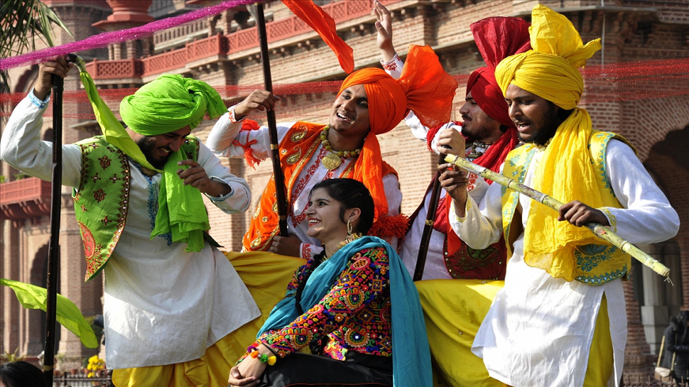Lohri celebration 2018 photos in india