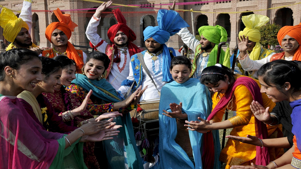 Lohri celebration 2018 photos in india