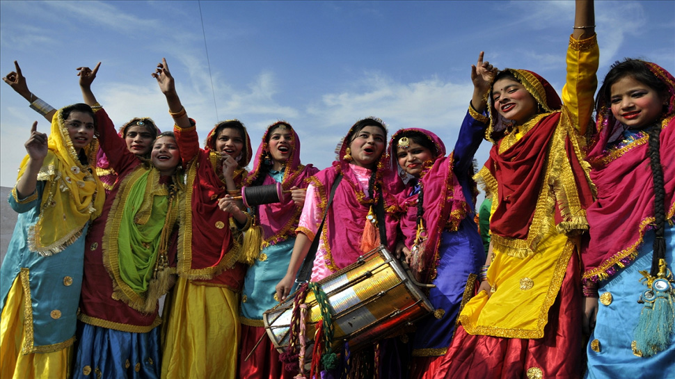 Lohri celebration 2018 photos in india