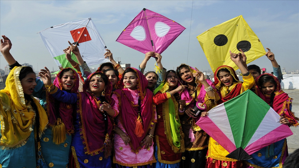 Lohri celebration 2018 photos in india