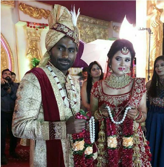 Team India's fast bowler Parvinder married secretly in Ghaziabad 