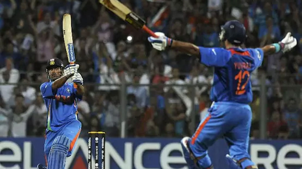2 April 2011, India lift the World Cup,