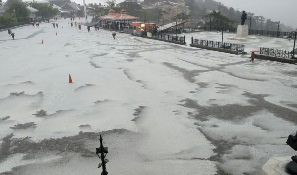 Snowfall in Himachal pardesh