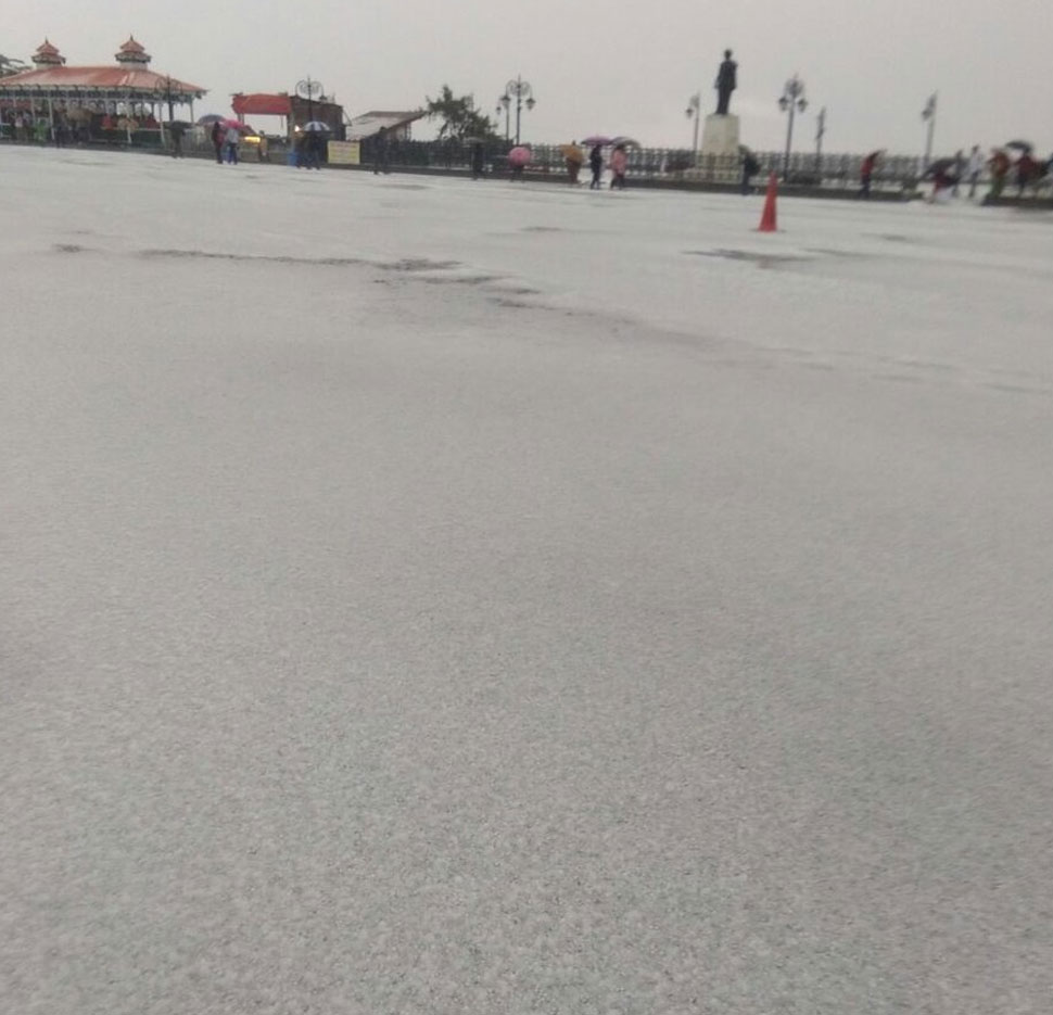 hailstorm and rain in Himachal pardesh's Shimla