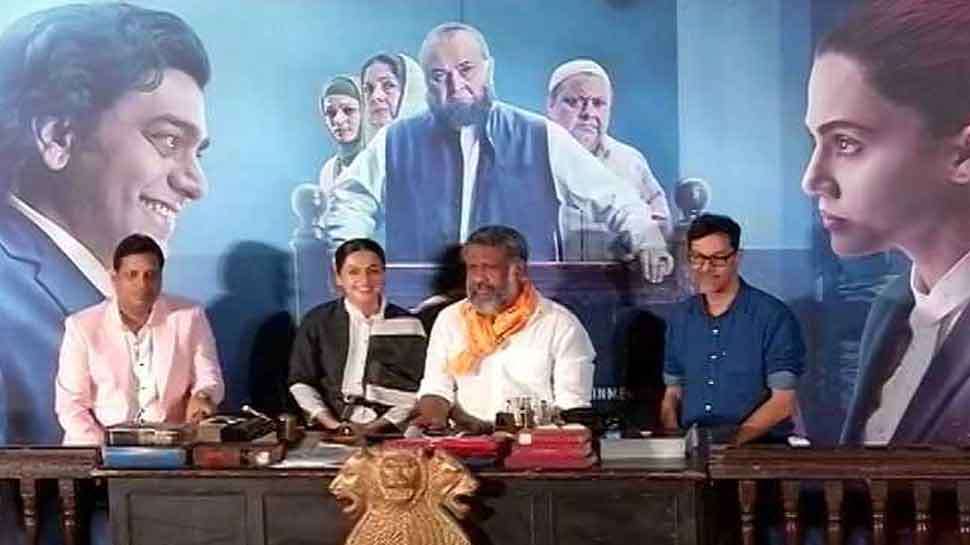 तापसी पन्नू को 'मुल्क' में वकील का किरदार निभाने के लिए अमिताभ बच्चन ने किया इंस्पायर तापसी पन्नू को 'मुल्क' में वकील का किरदार निभाने के लिए अमिताभ बच्चन ने किया इंस्पायर