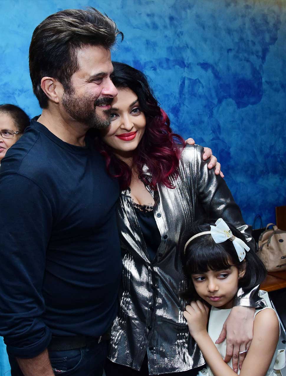 Fanney Khan Special Screening: Aishwarya Rai Bachchan gave Madhuri warm hug