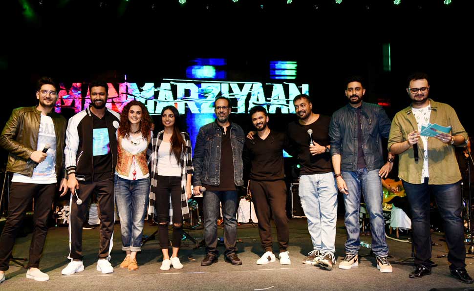 Manmarziyaan Concert: Vicky Kaushal and Taapsee Pannu bring energy with their dance moves