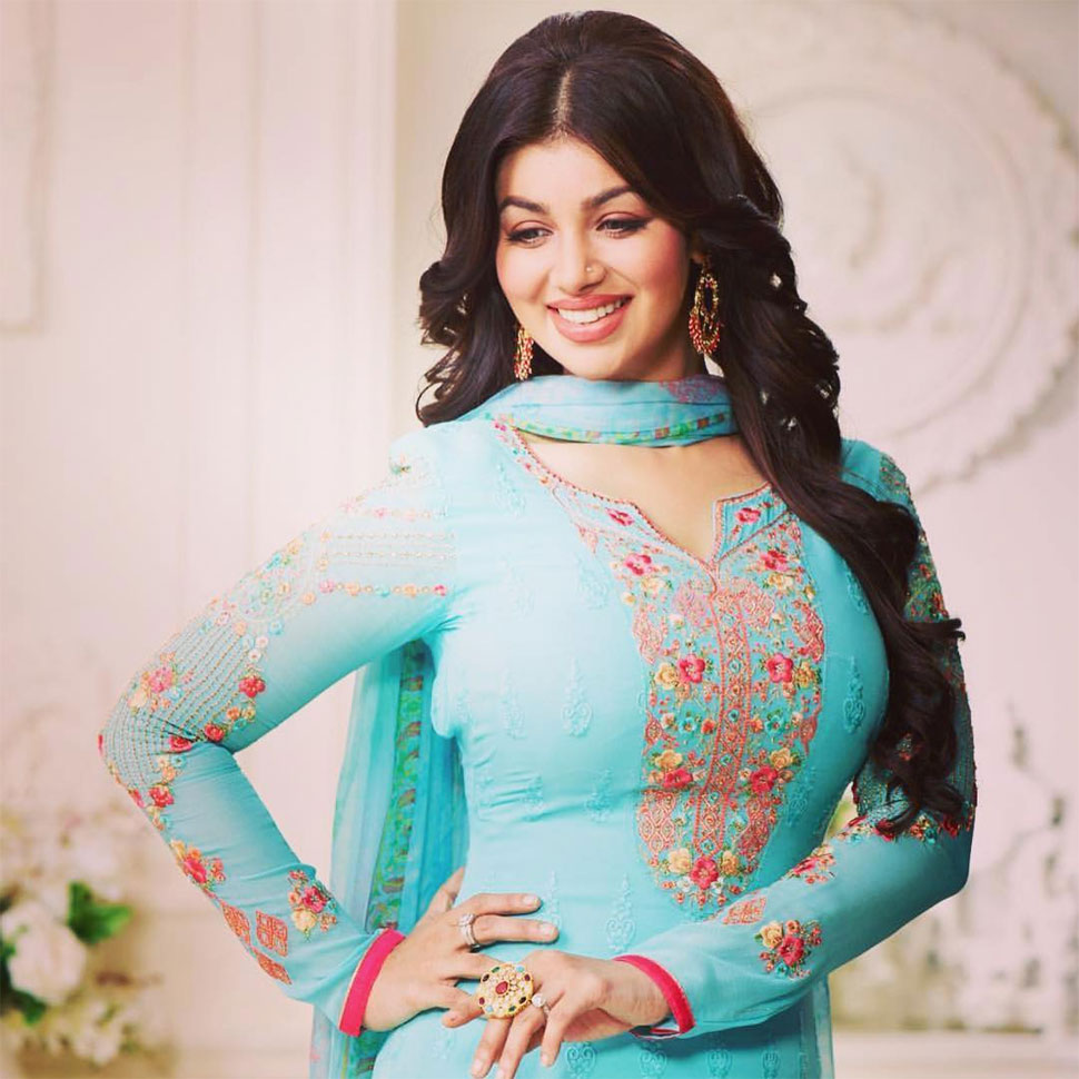 aayesha takia