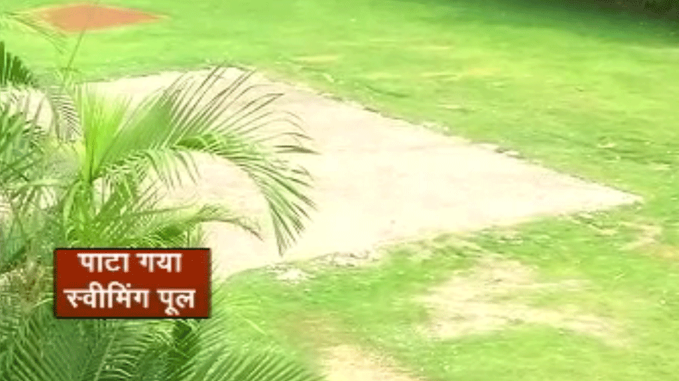 government bungalow of akhilesh yadav damage after his family vacates