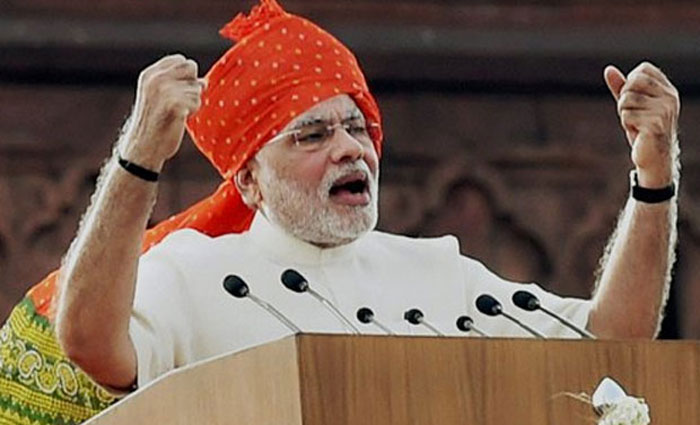 72th Independence Day PM Narendra Modi wear saffron saga