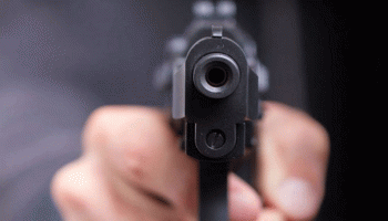 CRIME: सड़क पर साइड नहीं देने पर बाइक सवार युवक की गोली मारकर हत्या CRIME: सड़क पर साइड नहीं देने पर बाइक सवार युवक की गोली मारकर हत्या