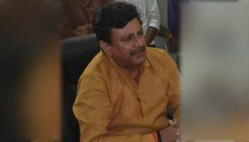 गांव में लगे मुर्दाबाद के नारे, गुस्साए सांसद ने दी सरकारी योजनाओं की सुविधा न देने की धमकी गांव में लगे मुर्दाबाद के नारे, गुस्साए सांसद ने दी सरकारी योजनाओं की सुविधा न देने की धमकी