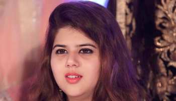 अलीगढ़ एनकाउंटर: परिजनों से मिलने पहुंची पूर्व SP नेता पंखुड़ी पाठक पर हमला अलीगढ़ एनकाउंटर: परिजनों से मिलने पहुंची पूर्व SP नेता पंखुड़ी पाठक पर हमला