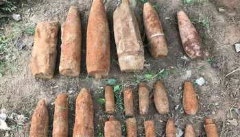 14 साल पहले दबाई गई थी 555 जिंदा मिसाइलें, अब सेना के जवान नष्ट करने में जुटे 14 साल पहले दबाई गई थी 555 जिंदा मिसाइलें, अब सेना के जवान नष्ट करने में जुटे