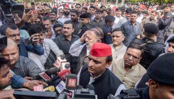 अखिलेश ने कहा- BJP के कुछ सांसद और विधायक मेरे संपर्क में, नाम बताने पर कही ये बात अखिलेश ने कहा- BJP के कुछ सांसद और विधायक मेरे संपर्क में, नाम बताने पर कही ये बात