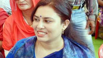 छत्तीसगढ़ चुनाव: जनता कांग्रेस को करारा झटका, अजीत जोगी की बहू बसपा में हुईं शामिल छत्तीसगढ़ चुनाव: जनता कांग्रेस को करारा झटका, अजीत जोगी की बहू बसपा में हुईं शामिल