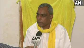 शहरों के नाम बदलने पर भड़के राजभर, बोले- 'अपने मुस्लिम नेताओं के नाम बदले BJP' शहरों के नाम बदलने पर भड़के राजभर, बोले- 'अपने मुस्लिम नेताओं के नाम बदले BJP'