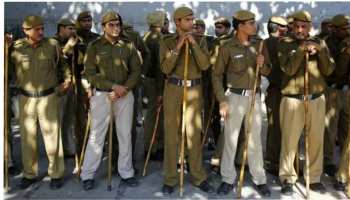 राजस्थान: भीलवाड़ा पुलिस को मिली बड़ी कामयाबी, तीन सौ से ज्यादा धारदार हथियार बरामद राजस्थान: भीलवाड़ा पुलिस को मिली बड़ी कामयाबी, तीन सौ से ज्यादा धारदार हथियार बरामद