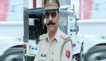 बुलंदशहर हिंसाः जम्मू-कश्मीर भेजी गई पुलिस टीम, आरोपी फौजी की होगी गिरफ्तारी बुलंदशहर हिंसाः जम्मू-कश्मीर भेजी गई पुलिस टीम, आरोपी फौजी की होगी गिरफ्तारी