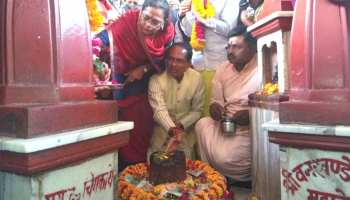 कभी चीन का आक्रमण रोकने जहां नेहरू ने करवाया था यज्ञ, अब वहां CM शिवराज ने टेका माथा कभी चीन का आक्रमण रोकने जहां नेहरू ने करवाया था यज्ञ, अब वहां CM शिवराज ने टेका माथा
