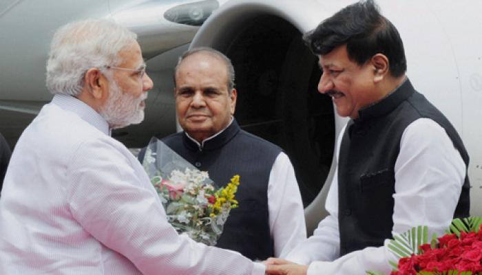 मोदी ने बार्क का किया दौरा, वैज्ञानिकों से की बातचीत मोदी ने बार्क का किया दौरा, वैज्ञानिकों से की बातचीत
