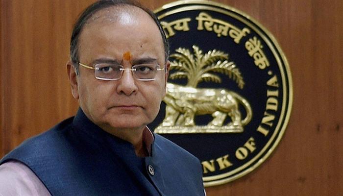 अरुण जेटली ने कालेधन की सूची में यूपीए सरकार के मंत्री के नाम होने का दिया संकेत अरुण जेटली ने कालेधन की सूची में यूपीए सरकार के मंत्री के नाम होने का दिया संकेत
