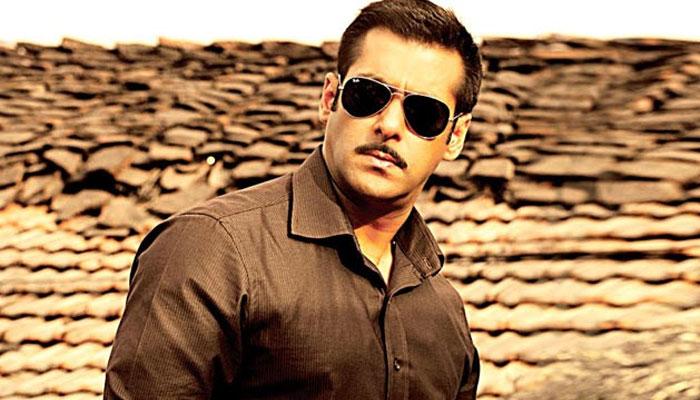 49 बरस के हुए बॉलीवुड के दबंग अभिनेता सलमान खान 49 बरस के हुए बॉलीवुड के दबंग अभिनेता सलमान खान