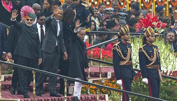 गणतंत्र दिवस परेड में शामिल होने वाले पहले अमेरिकी राष्ट्रपति बने ओबामा गणतंत्र दिवस परेड में शामिल होने वाले पहले अमेरिकी राष्ट्रपति बने ओबामा