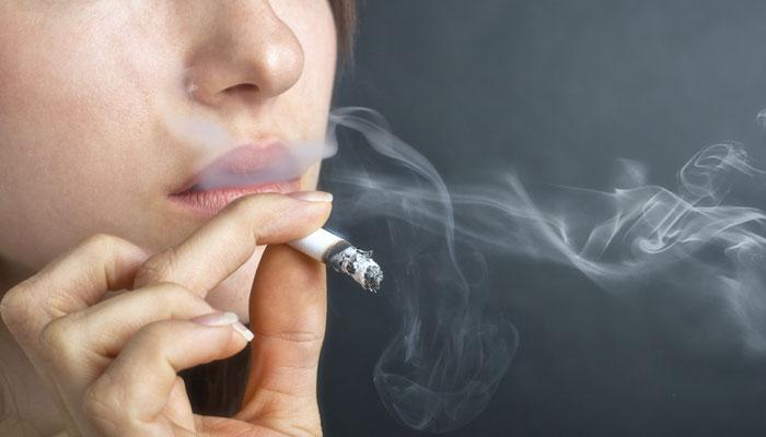 धूम्रपान की लत से छुटकारा दिलाने में कारगर है योग धूम्रपान की लत से छुटकारा दिलाने में कारगर है योग