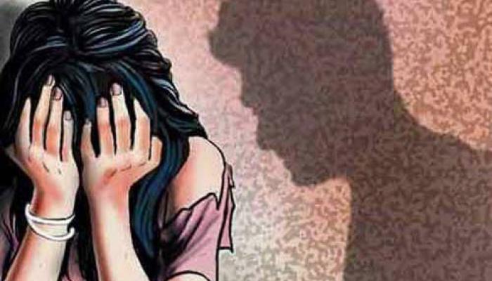 गेटर नोएडा में दो नाबालिग लड़कियों का यौन उत्पीड़न और एक के साथ रेप गेटर नोएडा में दो नाबालिग लड़कियों का यौन उत्पीड़न और एक के साथ रेप