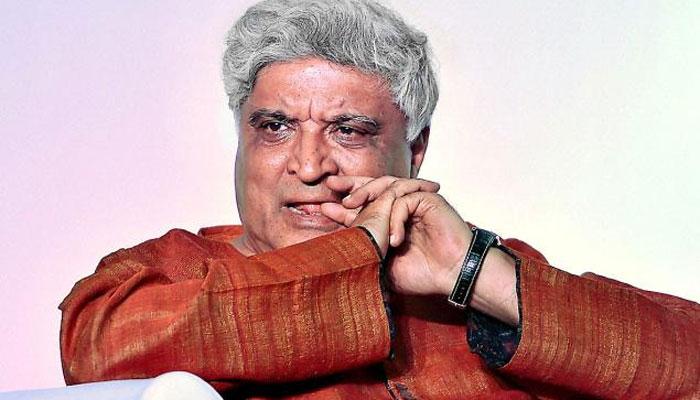 पिता जावेद अख्तर को बेटी जोया पर है गर्व पिता जावेद अख्तर को बेटी जोया पर है गर्व