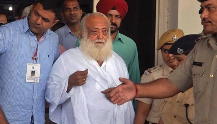 आसाराम के खिलाफ यौन उत्पीड़न मामला: दो महिला पुलिस अफसरों को खत के जरिए धमकी आसाराम के खिलाफ यौन उत्पीड़न मामला: दो महिला पुलिस अफसरों को खत के जरिए धमकी
