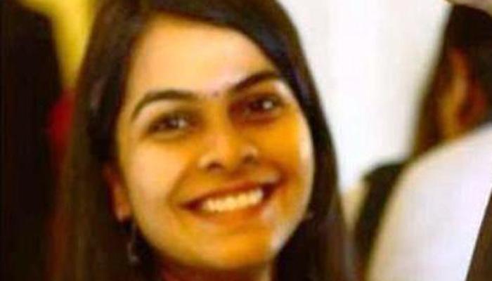 यौन उत्पीड़न की शिकार महिला आईएएस का फेसबुक पोस्ट, 'इस देश में कोई लड़की ना जन्म ले' यौन उत्पीड़न की शिकार महिला आईएएस का फेसबुक पोस्ट, 'इस देश में कोई लड़की ना जन्म ले'