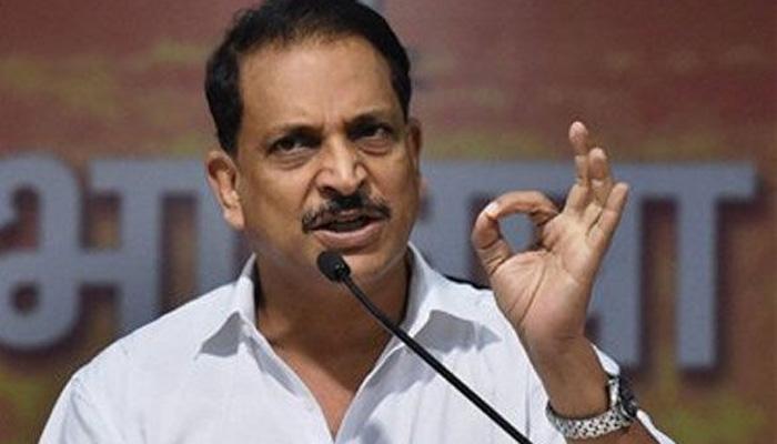 नीतीश ने लालू से हाथ मिलाते ही खो दी विश्वसनीयता: बीजेपी नीतीश ने लालू से हाथ मिलाते ही खो दी विश्वसनीयता: बीजेपी