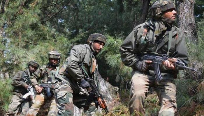 पाकिस्तान ने पुंछ में एलओसी के निकट की भारी गोलाबारी, एक की मौत; सेना ने भी की जवाबी कार्रवाई पाकिस्तान ने पुंछ में एलओसी के निकट की भारी गोलाबारी, एक की मौत; सेना ने भी की जवाबी कार्रवाई