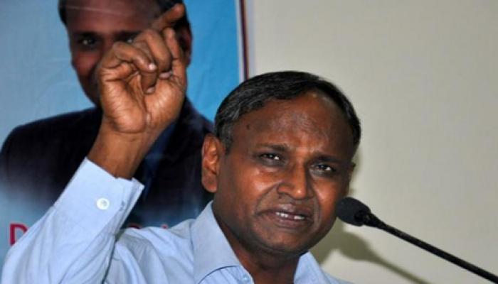 दिल्ली के भाजपा सांसद उदित राज ने कहा- नजीब जंग को हटाओ दिल्ली के भाजपा सांसद उदित राज ने कहा- नजीब जंग को हटाओ