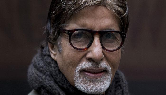 संगीत सुनते हुये दो बार करवाई सर्जरी : अमिताभ बच्चन संगीत सुनते हुये दो बार करवाई सर्जरी : अमिताभ बच्चन