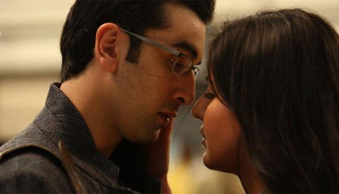 रणबीर कपूर ने कैटरीना को किया KISS, फोटो हुई वायरल? रणबीर कपूर ने कैटरीना को किया KISS, फोटो हुई वायरल?