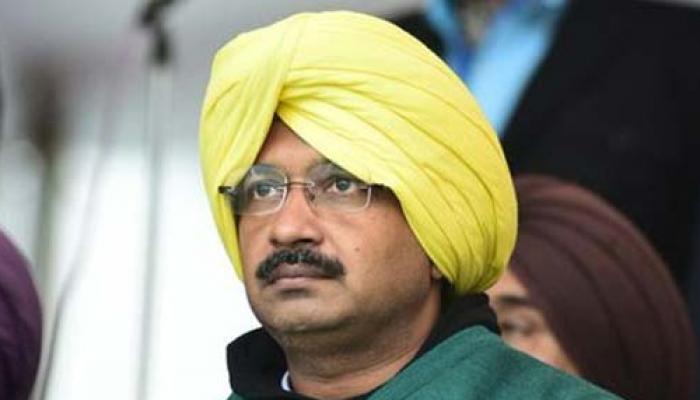 पंजाब के चुनाव प्रचार में कूदे केजरीवाल, अकाली दल और कांग्रेस पर साधा निशाना पंजाब के चुनाव प्रचार में कूदे केजरीवाल, अकाली दल और कांग्रेस पर साधा निशाना