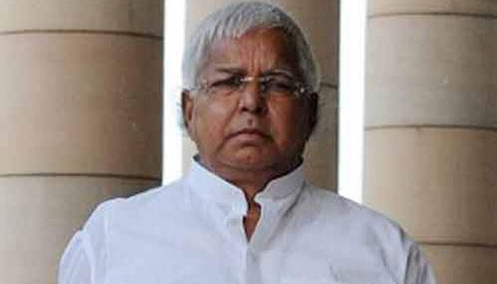 गुड़गांव में बंदूक दिखाकर आरजेडी प्रमुख लालू यादव के दामाद की कार छीनी गुड़गांव में बंदूक दिखाकर आरजेडी प्रमुख लालू यादव के दामाद की कार छीनी